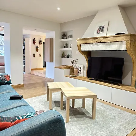 Grande Maison Familiale Proche De Lyon 7 Personnes ヴィラ